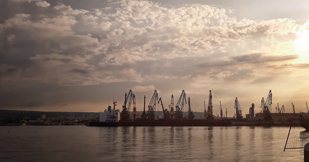 Пристанище Варна